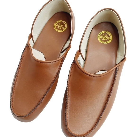 L.B. Evans 9 M Chicopee Slippers Brown Leather Classic Moccasin House Shoe EUC - Picture 8 of 11